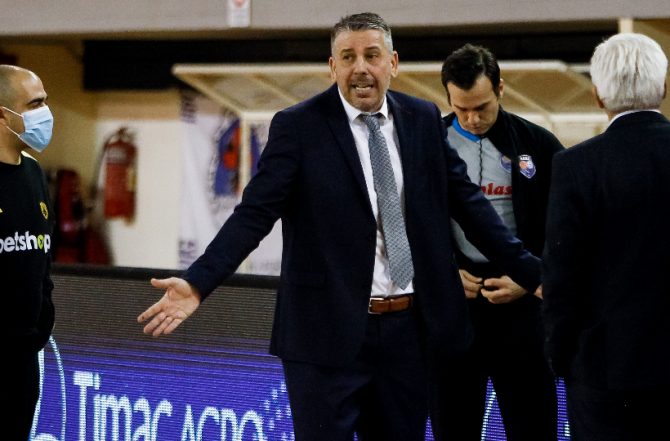 Παπαθεοδώρου: «Αξίζει ένα μπράβο στους παίκτες μου για την υπέρβαση που έκαναν»
