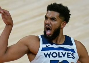 Τάουνς: “Από την οικογένειά μου σε σένα 2020, άντε γ@μ#σ&υ”