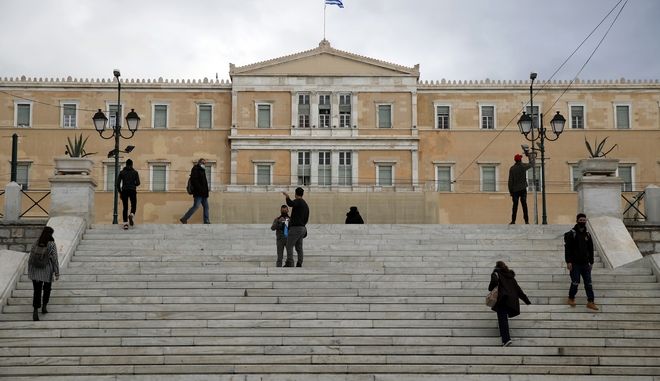 Κορωνοϊός: Η Αττική τρομάζει τους επιδημιολόγους