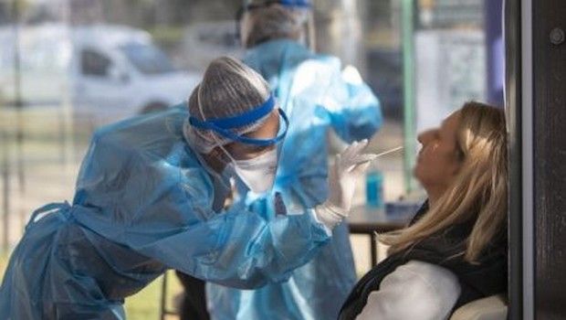 Κορωνοϊός: 1.496 νέα κρούσματα στην Ελλάδα – 17 νεκροί
