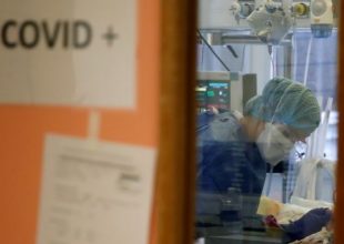 Παπαευαγγέλου: Αυξήθηκαν 15% τα ενεργά κρούσματα σε μία εβδομάδα