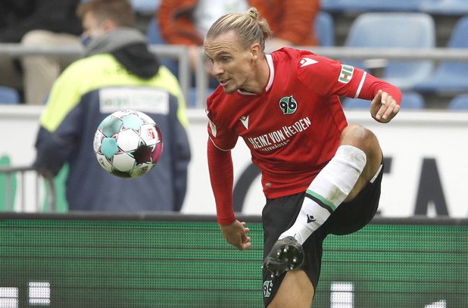 «Ο Χούλτ είναι ο καλύτερος μπακ – Ευχαριστούμε την ΑΕΚ που τον έστειλε δωρεάν»