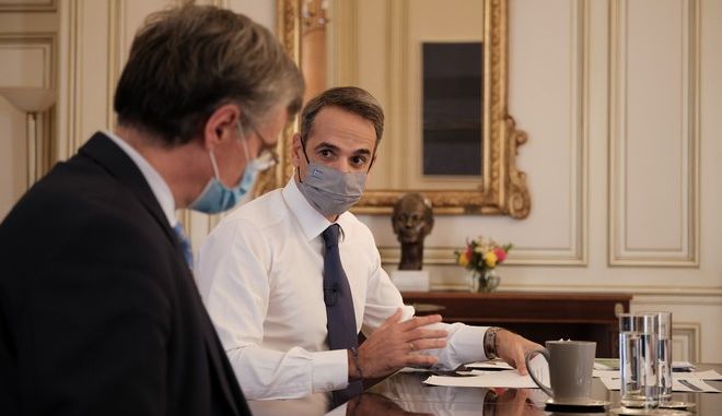 Κορωνοϊός: Έκτακτη σύσκεψη στο Μαξίμου – Προς lockdown με κλειστά σχολεία και χωρίς click away