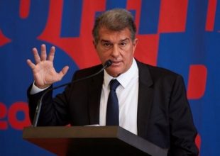 Μπαρτσελόνα: Ο Λαπόρτα προτείνει 2,5 χρόνια μετακόμιση στο Μοντζουίκ για να ετοιμαστεί το «νέο Καμπ Νόου»