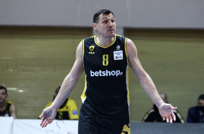 Πένθος του Ματσιούλις, έχασε τον πατέρα του