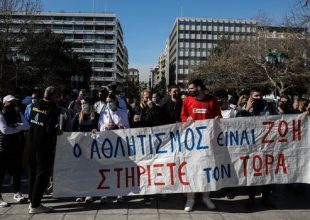 Δυναμικό παρών εκατοντάδων αθλητών και προπονητών στο συλλαλητήριο στο Σύνταγμα