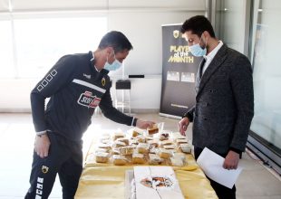 Έκοψαν την πρωτοχρονιάτικη πίτα στην ΑΕΚ (ΦΩΤΟ)