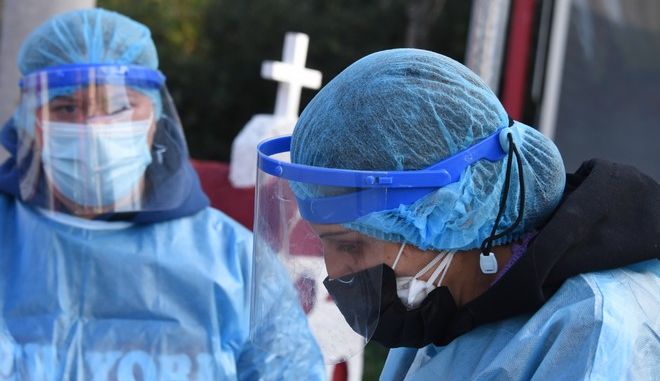Κορωνοϊός: 884 νέα κρούσματα στην Ελλάδα, τα 437 στην Αττική – 25 νεκροί