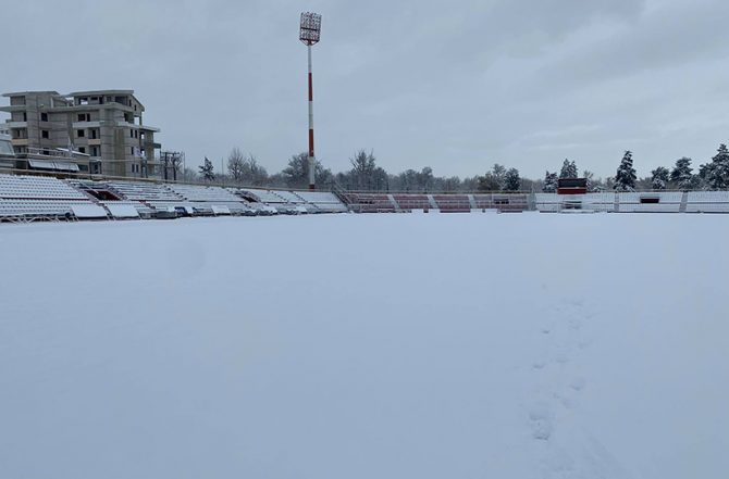 Αδύνατον να διεξαχθεί το Λάρισα – ΑΕΚ (VIDEO – ΦΩΤΟ)