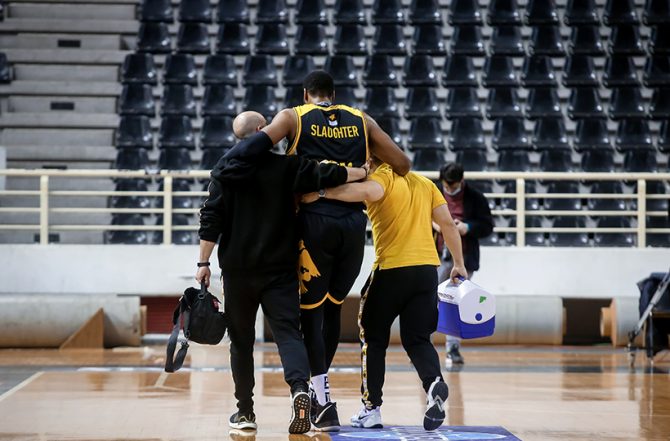Εξετάσεις και ανησυχία για Σλότερ – Μόουζες (ΦΩΤΟ)
