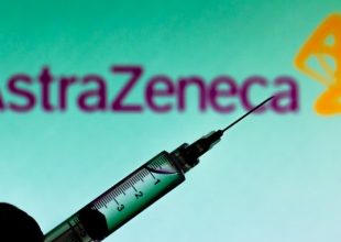 ΕΜΑ: Απόλυτα ασφαλές το εμβόλιο της AstraZeneca