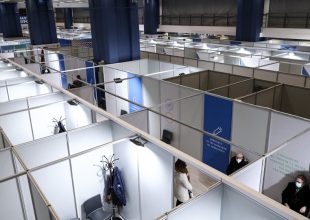 Επιχείρηση «Ελευθερία»: Έτοιμα τα δυο νέα mega εμβολιαστικά κέντρα σε Περιστέρι και Ελληνικό