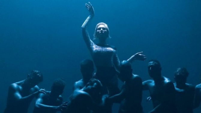 Eurovision: To Ινστιτούτο Ελληνικού Πολιτισμού ενάντια στο El Diablo της Τσαγκρινού (vid)