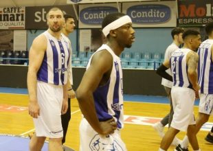 Ηρακλής: Πρόστιμο 44.000 ευρώ στην ΚΑΕ και δυο μήνες απαγόρευση εισόδου στον Καρβέλα!