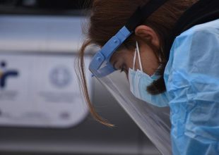 Κορωνοϊός: 3064 νέα κρούσματα σήμερα στην Ελλάδα – 35 νεκροί και 333 διασωληνωμένοι