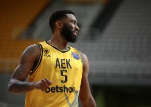 Στο πλευρό της ΑΕΚ οι Λάνγκφορντ – Κόνιαρης