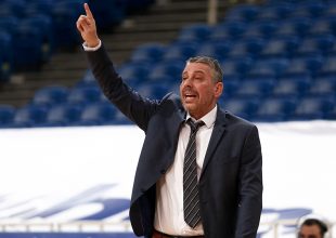 Παπαθεοδώρου: «Πρέπει να παλέψουμε μέχρι τέλους»