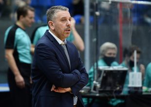 Παπαθεοδώρου: «Σαν να ήρθαμε για τουρισμό»