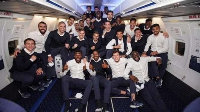 Αποθεωτική υποδοχή στη θριαμβεύτρια Πόρτο! (pics & vid)