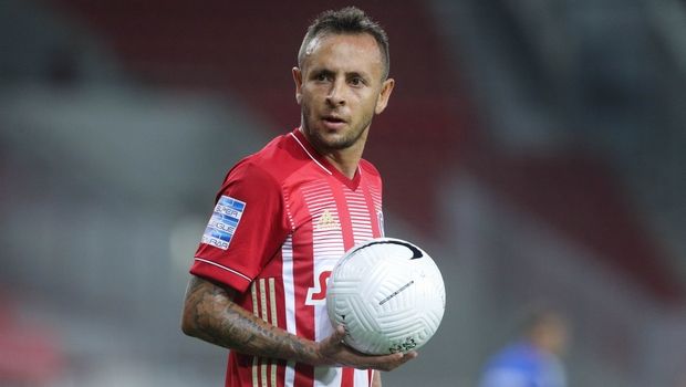 Ραφίνια: Κλείνει στην Γκρέμιο