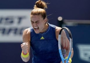 Έπος Σάκκαρη, νίκησε 2-0 την Οσάκα στη μεγαλύτερη στιγμή της καριέρας της