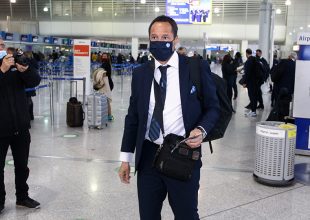 Ενδεκάδα με μεγάλες εκπλήξεις από τον Φαν’τ Σχιπ για την πρεμιέρα με Ισπανία
