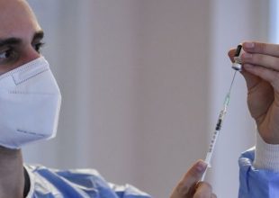 Εμβόλιο Κορωνοϊού: Την Παρασκευή ανοίγει η πλατφόρμα για τις ηλικίες 65-69