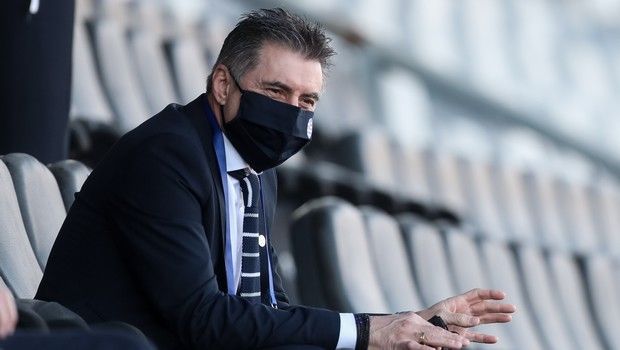Παραιτήθηκε ο Ζαγοράκης από την προεδρία της ΕΠΟ