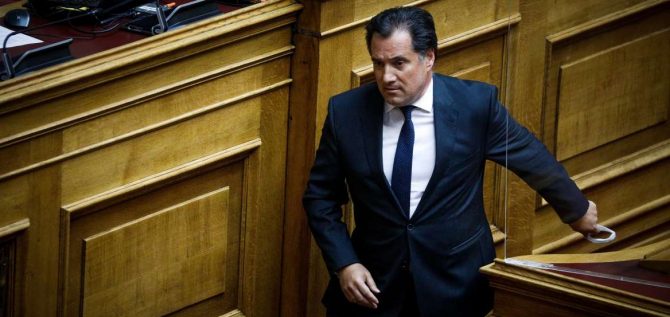 Εσπευσμένο χειρουργείο για τον Άδωνι Γεωργιάδη – Τι έγραψε στο Twitter