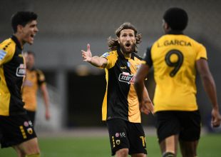 Παραμένει 4η στο +5 από Παναθηναϊκό η ΑΕΚ