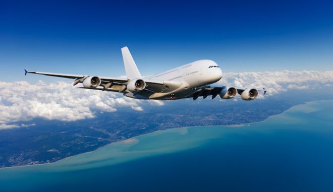 Η «Όμικρον» καθηλώνει τα αεροπλάνα: Πάνω από 2.100 πτήσεις ακυρώθηκαν -Ποιές εταιρίες επηρεάστηκαν