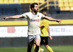 «Μάχη» για την κορυφή της επίθεσης