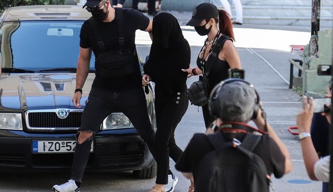 Επίθεση με βιτριόλι: “Δεν είχα σκοπό να στοχεύσω στο πρόσωπο” – Η ομολογία της 36χρονης