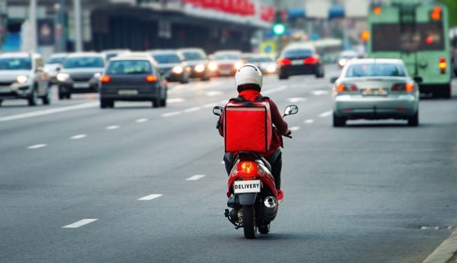 Ντελιβεράς έκλεψε εμβόλιο για τον κορωνοϊό από εμβολιαστικό κέντρο στην Αγία Παρασκευή