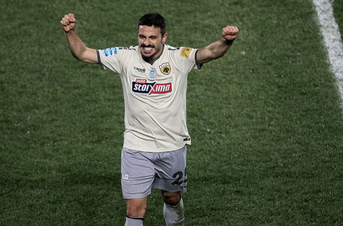 «Όπλο» της η μεσαία γραμμή