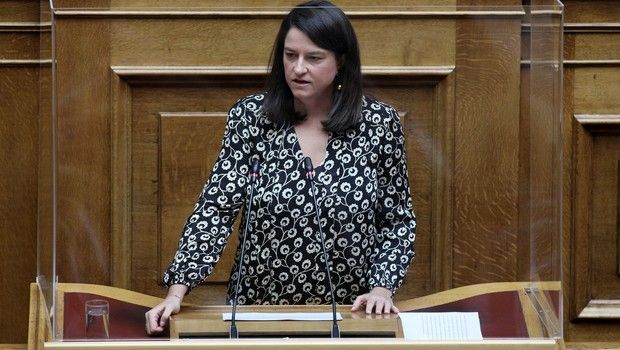 Κεραμέως: Δεν θα γίνουν φέτος προαγωγικές και απολυτήριες εξετάσεις – Παρατείνεται η σχολική χρονιά
