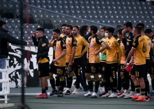 Άγριο κράξιμο της ORIGINAL 21 στους παίκτες (pics & vid)