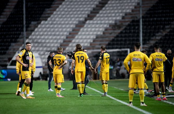 Σπάει όλα τα… αρνητικά ρεκόρ