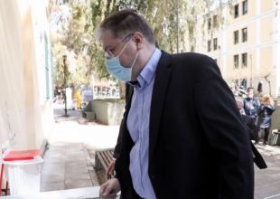 Παπανικολάου: «Γιατί η Πολιτεία κρατάει κλειστό τον ερασιτεχνικό ελληνικό αθλητισμό;»
