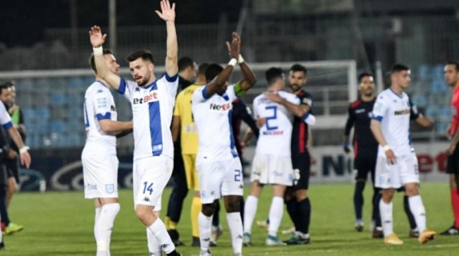 ΠΑΣ Γιάννινα: Ο κόσμος χειροκρότησε Γιαννίκη και παίκτες