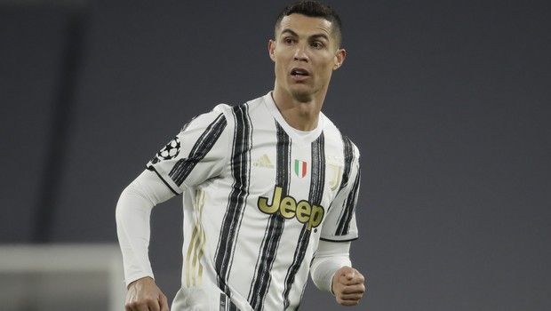 Μητέρα Κριστιάνο Ρονάλντο: “Θα τον πείσω να επιστρέψει στην Σπόρτινγκ”