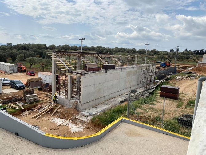 Με ταχύτατους ρυθμούς προχωρούν οι εργασίες στα Σπάτα (ΦΩΤΟ)