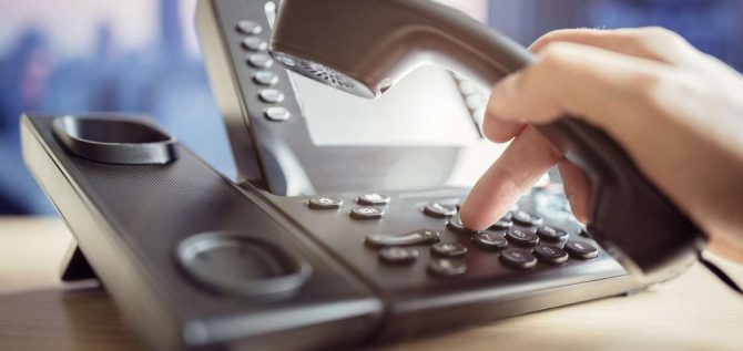 «Μάστιγα» τα τηλέφωνα από εξωτερικό στη Λάρισα: «Έχουμε χάσει τον ύπνο μας»
