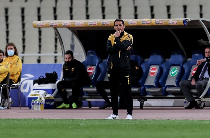 Παλεύει με τις απουσίες – Οι σκέψεις του Χιμένεθ