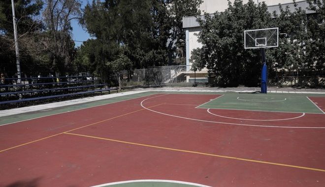 Καισαριανή: Δεκαπέντε κουκουλοφόροι επιτέθηκαν με ρόπαλα σε ανήλικους – Στο νοσοκομείο 15χρονος