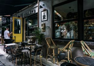 Lockdown: Σηκώνει ρολά η εστίαση – Τι αλλάζει στις ζωές μας από σήμερα