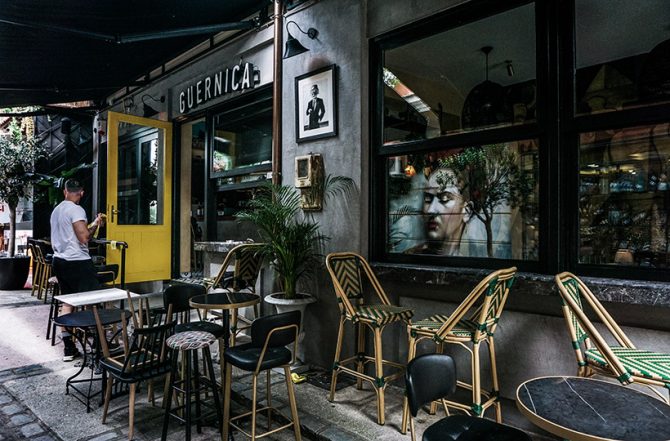 Lockdown: Σηκώνει ρολά η εστίαση – Τι αλλάζει στις ζωές μας από σήμερα