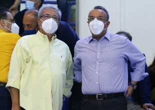 Παρών στο Ίσταντς-ΑΕΚ ο Υπουργός Οικονομικών