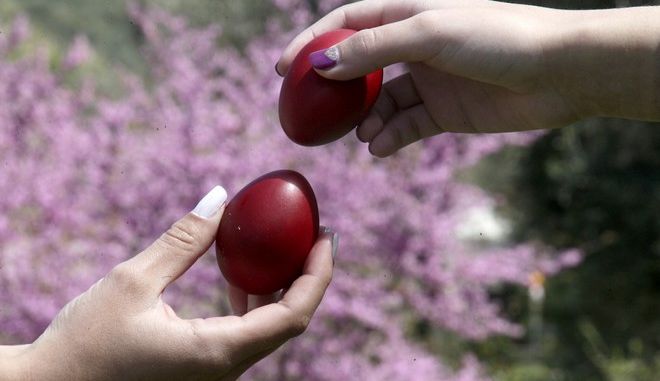 Πάσχα: Με μήνυμα 6 στο γιορτινό τραπέζι – Από Δευτέρα ανοιχτή εστίαση, όλα τα μέτρα