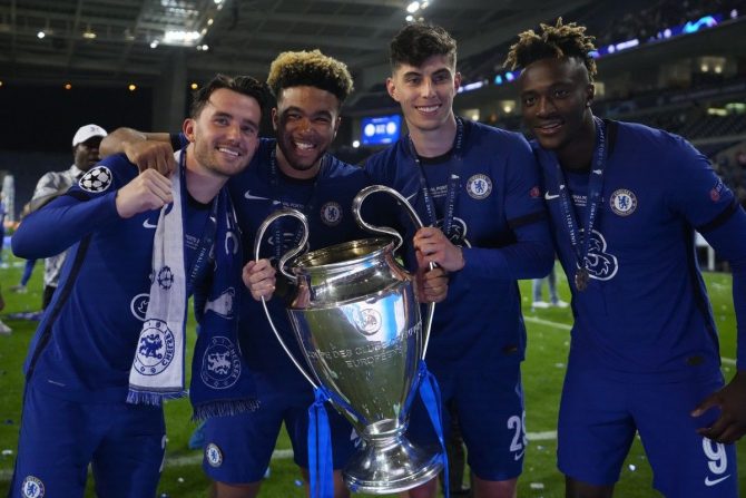 Τσέλσι: Επέστρεψαν στη βάση τους οι Λονδρέζοι, δεν θα κάνουν παρέλαση με το τρόπαιο